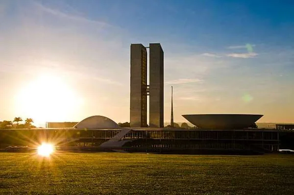 COMISSÃO AMPLIA A POSSIBILIDADE DE ATUAÇÃO DE COOPERATIVAS DE SEGUROS
