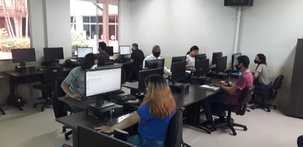 OCB-AP fala sobre o mundo cooperativista em capacitação da Cooperativa FÊNIX