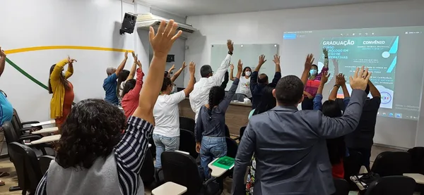 OCB-AP simula sessão extraordinária para participantes de Curso de Procedimentos Assembleares colocarem os conhecimentos em prática