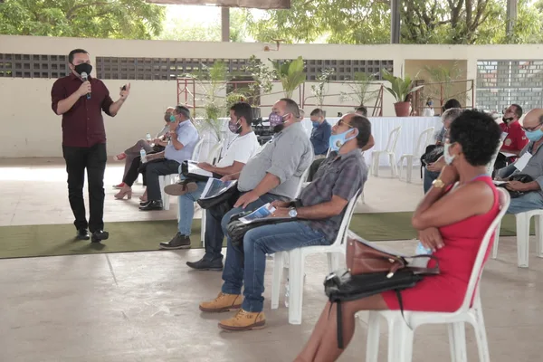 Encontro de dirigentes de cooperativas discute cenário econômico do Amapá e do Brasil