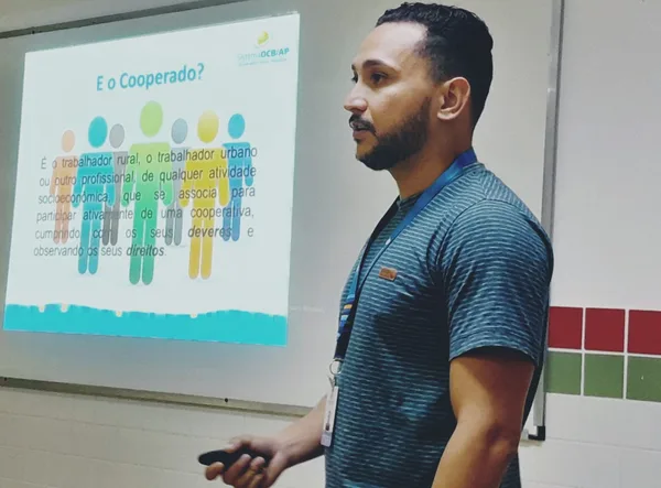 Sistema OCB-AP apresenta cooperativismo para alunos do curso de empreendedorismo do IFAP