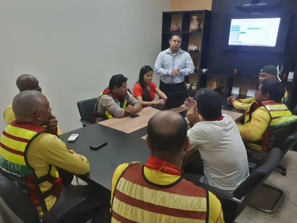 Diagnóstico em Gestão Financeira e Gestão de Pessoas é apresentado para Cooperativa de Mototaxistas