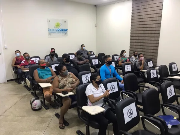 OCB-AP palestra sobre cooperativismo a profissionais da área de segurança